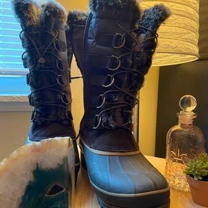 Lands End Winter Boots